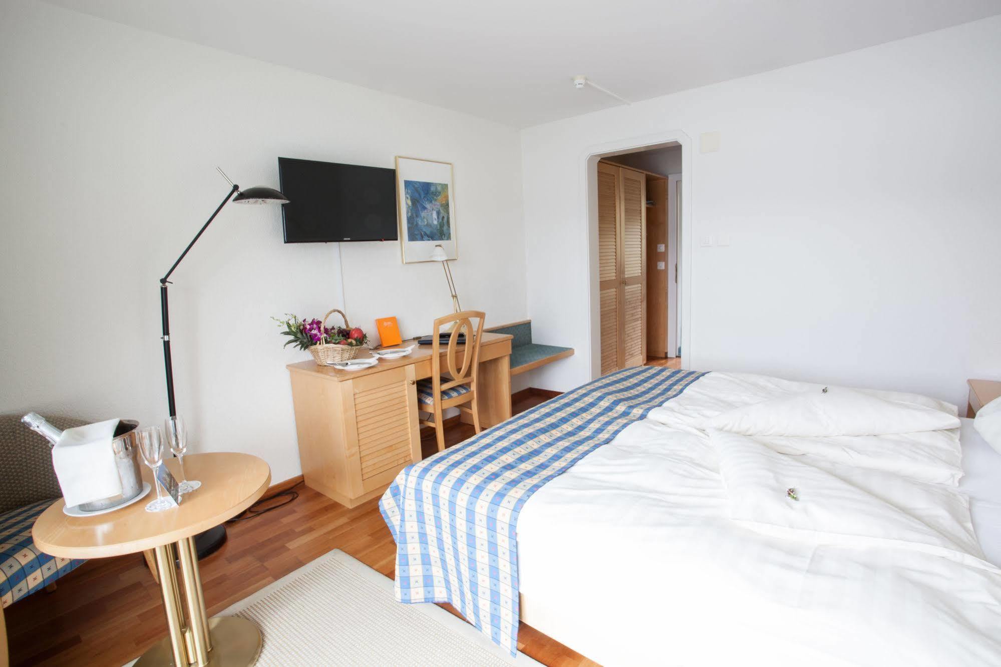 Garni-Hotel Frohburg - Beau Rivage Collection Weggis Bagian luar foto